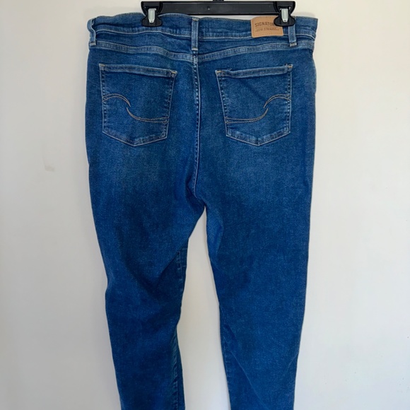 Signature Levi Strauss Jeans - Picture 4 of 4